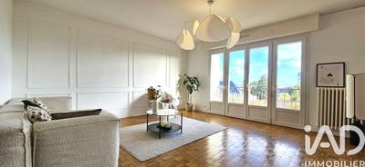 Appartement - 94 m² - 4 pièces