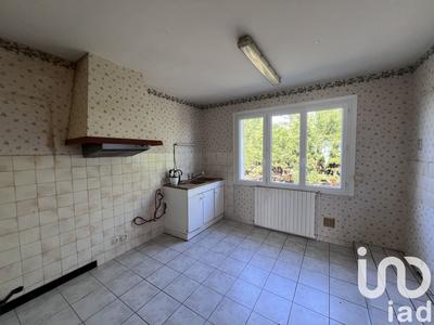 Maison - 96 m² - 5 pièces