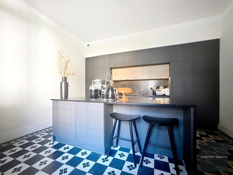 Maison ancienne - 230 m² - 7 pièces