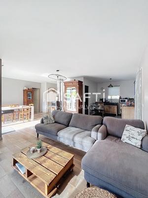 Maison - 102 m² - 5 pièces