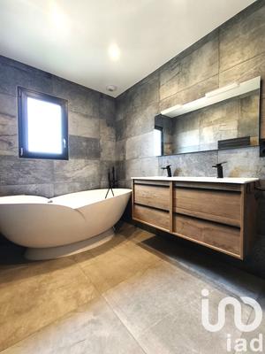 Maison - 142 m² - 6 pièces