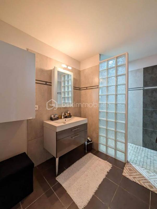 Loft - 95 m² - 4 pièces