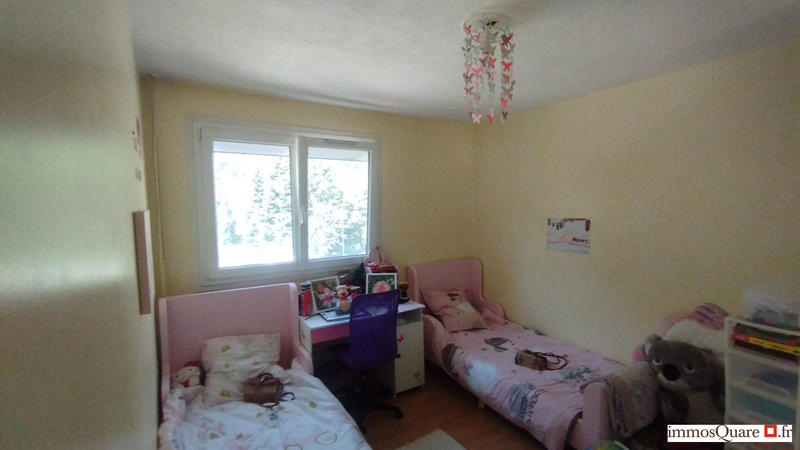 Appartement - 92 m² - 5 pièces