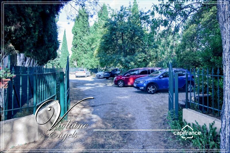 Propriété - 382 m² - 12 pièces