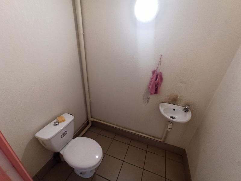 Local commercial - 170 m² - 10 pièces