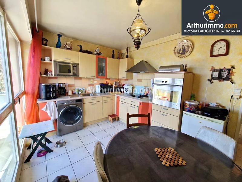 Appartement - 82 m² - 4 pièces