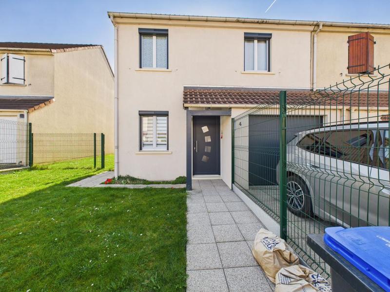 Maison - 88 m² - 4 pièces