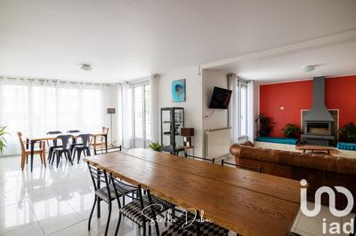 Maison - 282 m² - 9 pièces