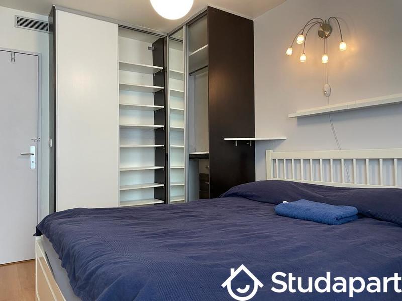 Chambre - 13 m² - 1 pièce