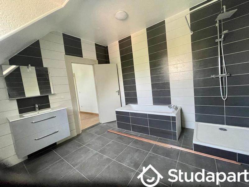 Chambre - 13 m² - 1 pièce