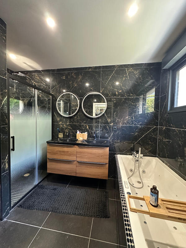 Maison - 380 m² - 7 pièces