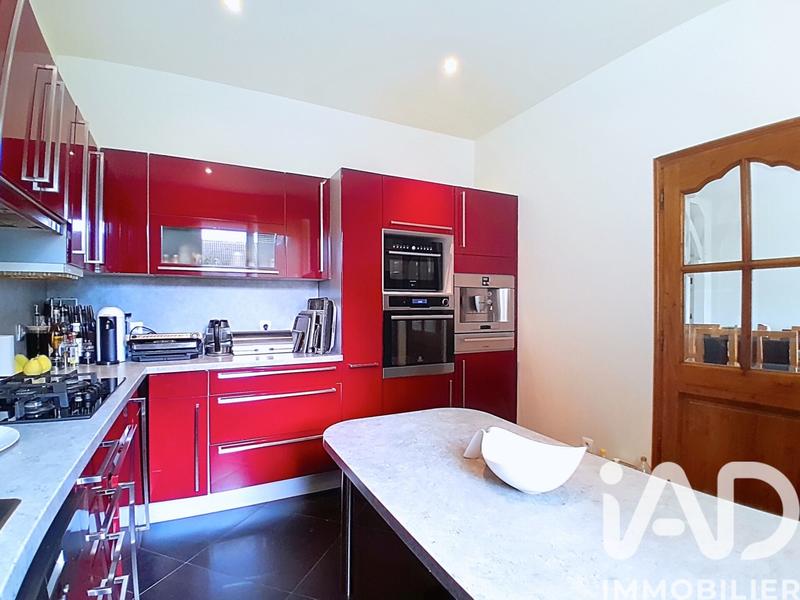 Maison - 175 m² - 6 pièces