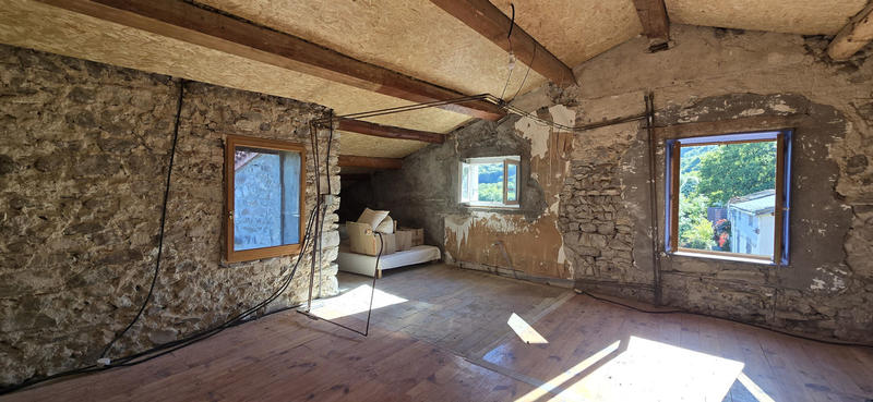 Maison - 145 m² - 4 pièces