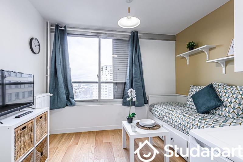 Chambre - 9 m² - 1 pièce