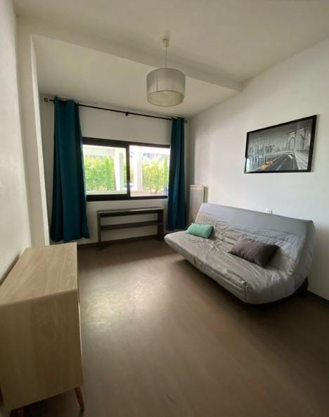 Studio - 25 m² - 1 pièce