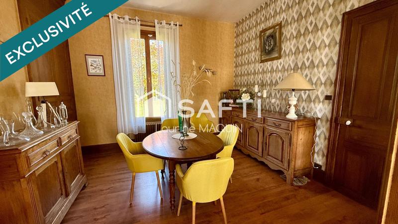 Maison - 250 m² - 8 pièces