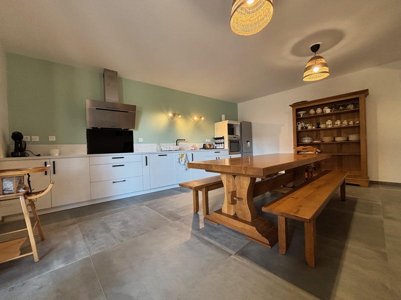 Maison - 180 m² - 4 pièces