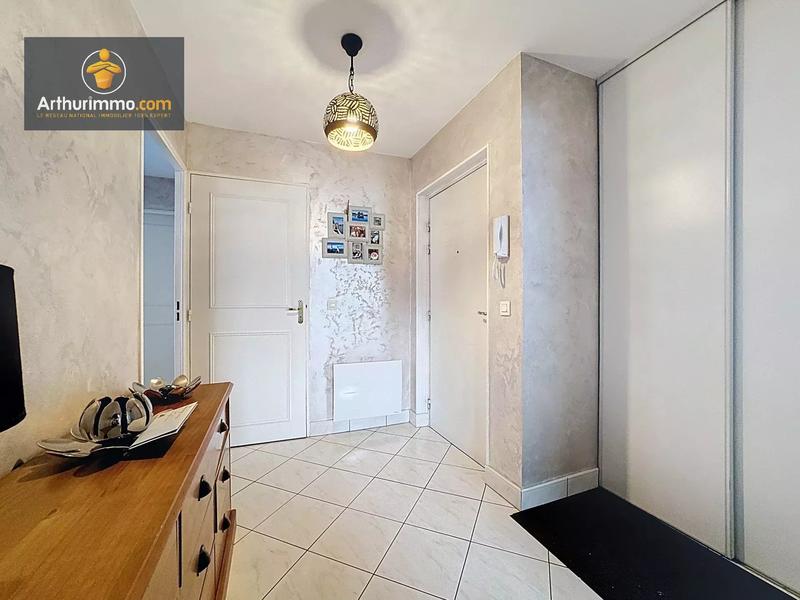 Appartement - 90 m² - 4 pièces