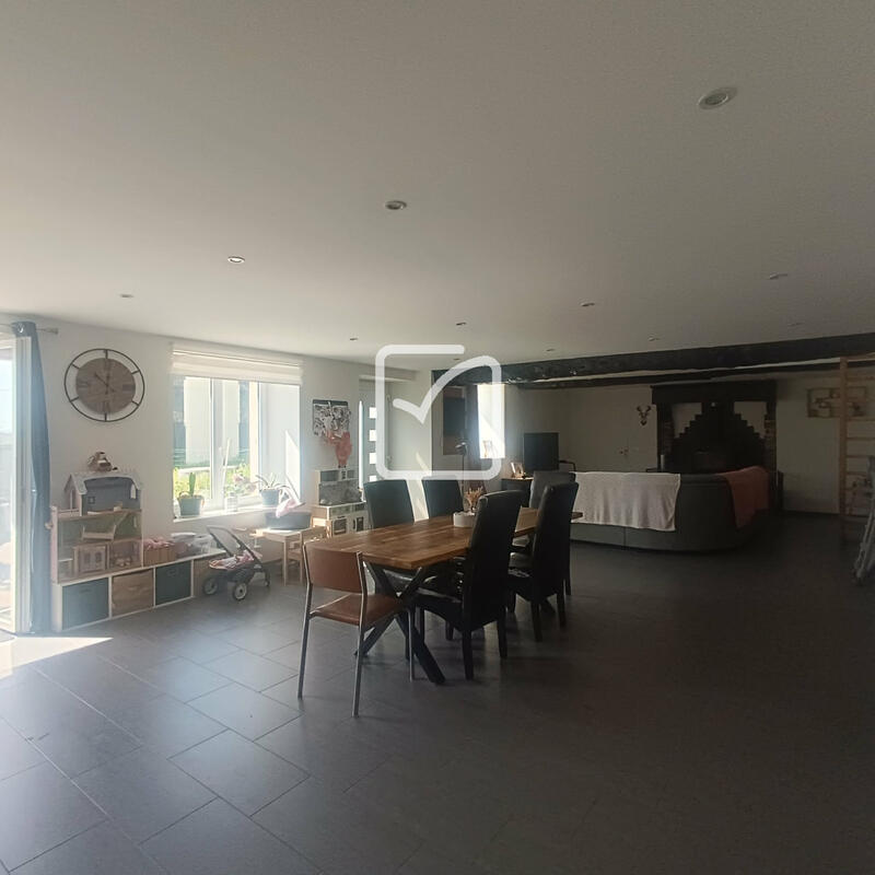 Maison de village - 186 m² - 6 pièces