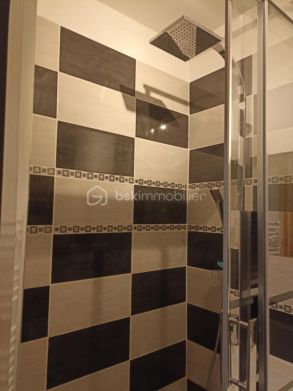 Appartement - 87 m² - 5 pièces