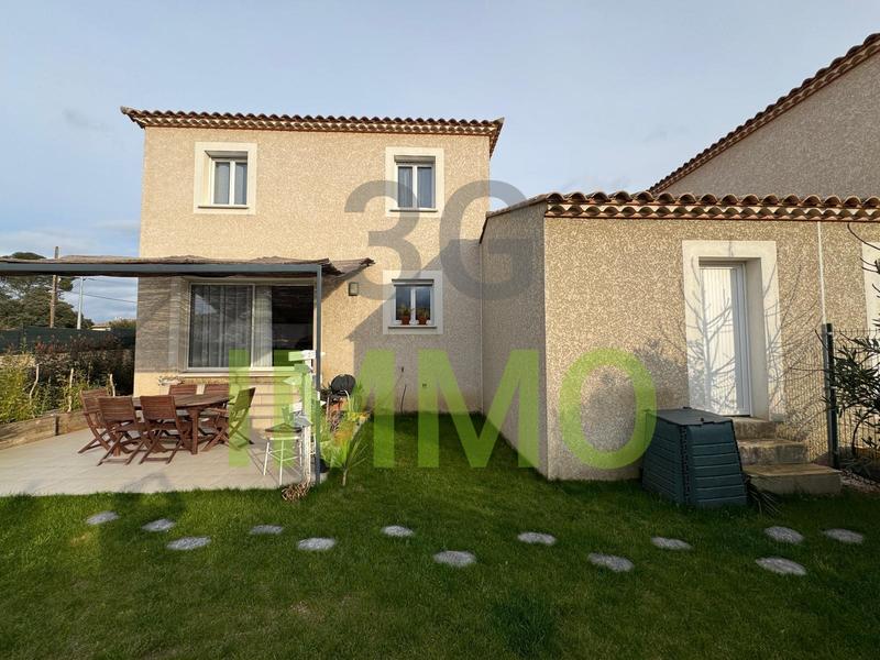 Maison - 100 m² - 4 pièces