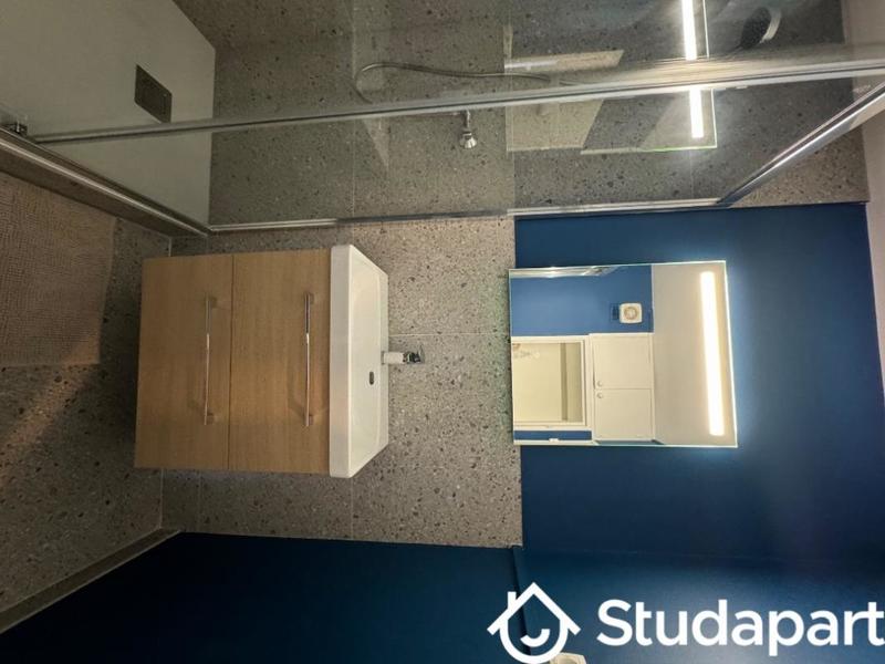 Chambre - 13 m² - 1 pièce