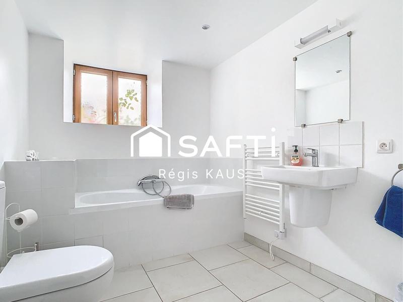 Maison - 296 m² - 12 pièces