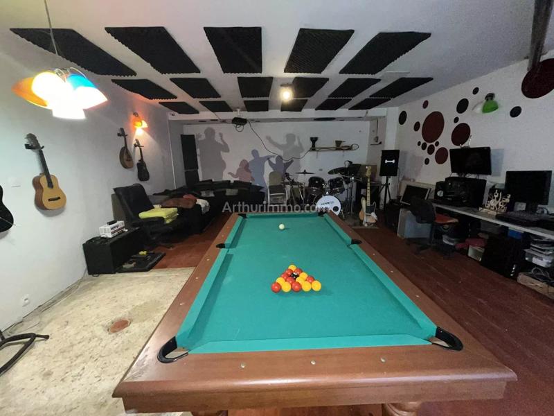 Maison - 288 m² - 6 pièces