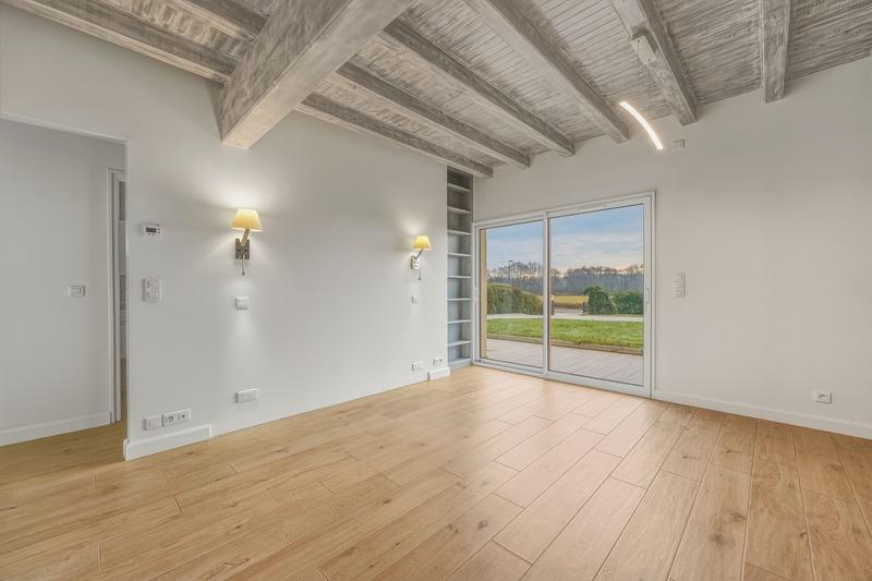Maison - 230 m² - 7 pièces