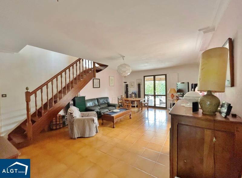 Maison - 96 m² - 5 pièces