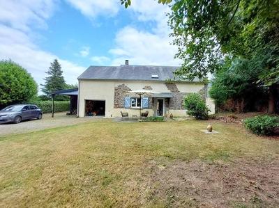 Maison - 102 m² - 4 pièces