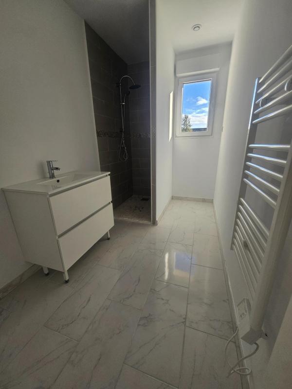 Maison - 98 m² - 4 pièces