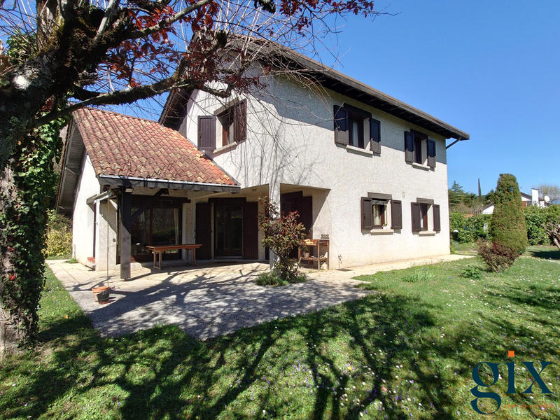 Maison - 160 m² - 6 pièces