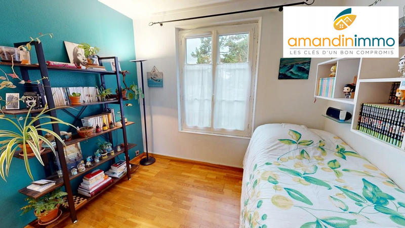 Maison - 170 m² - 8 pièces