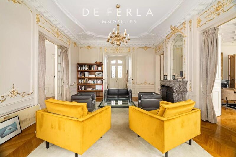 Château - 826 m² - 18 pièces