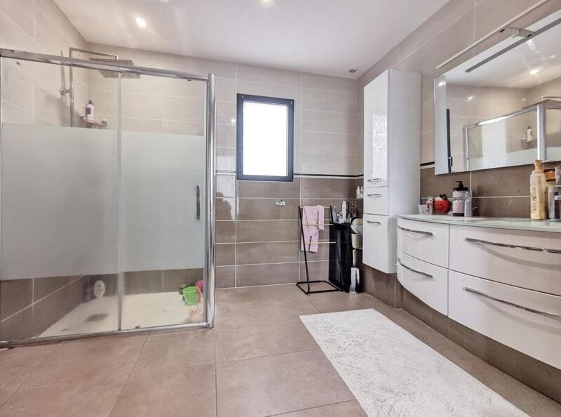 Maison - 116 m² - 5 pièces