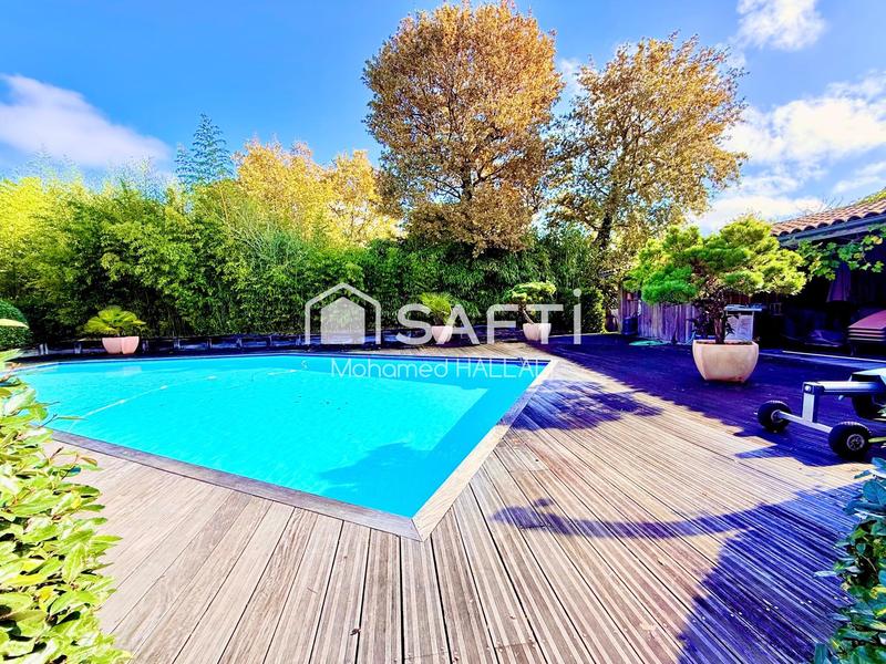 Villa - 243 m² - 5 pièces