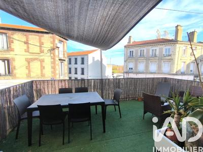 Maison - 230 m² - 8 pièces