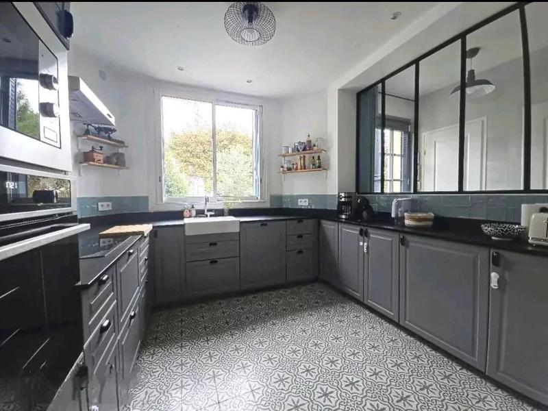 Maison - 130 m² - 6 pièces