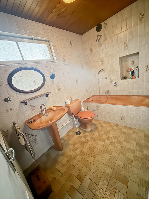 Maison - 91 m² - 5 pièces