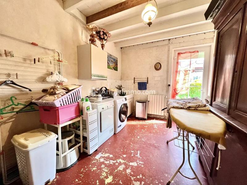 Maison - 220 m² - 8 pièces