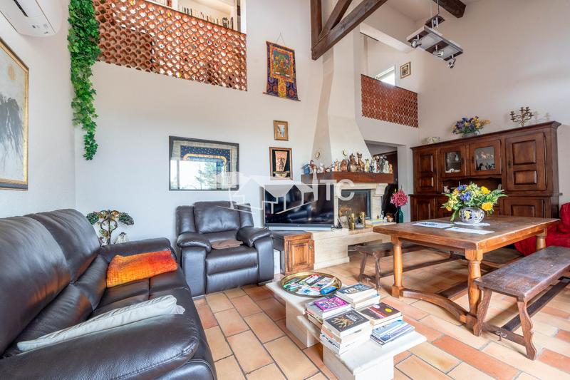 Maison - 154 m² - 7 pièces