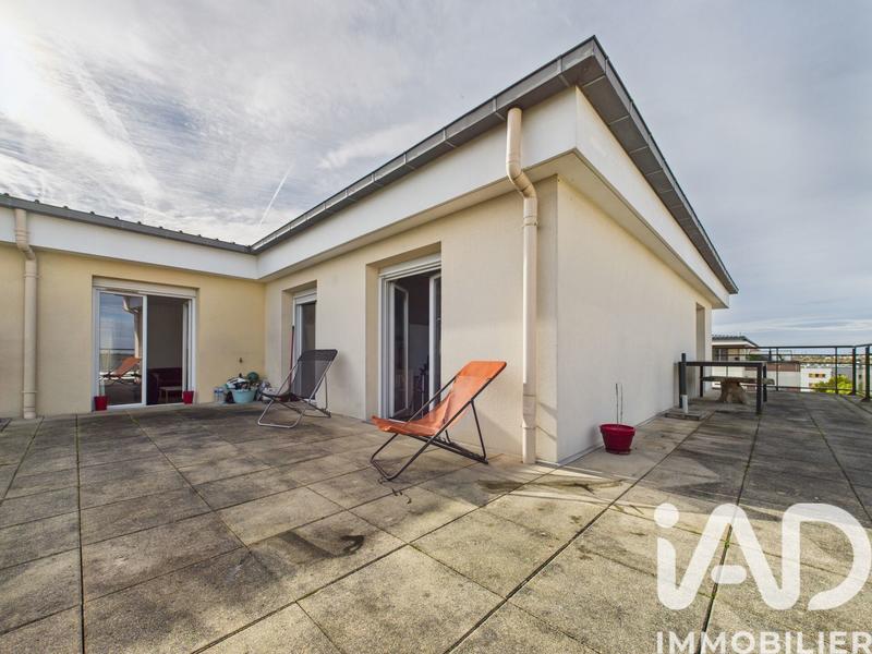 Appartement - 104 m² - 5 pièces