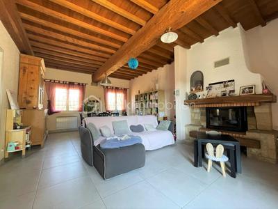 Maison traditionnelle - 143 m² - 6 pièces