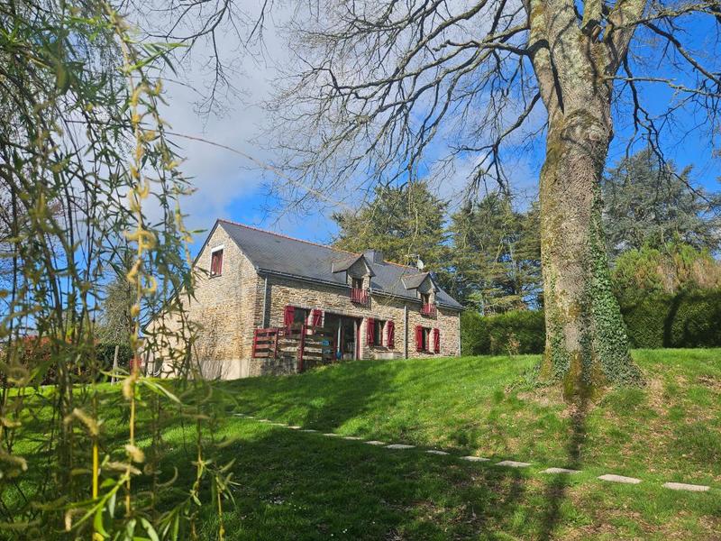 Maison - 121 m² - 4 pièces