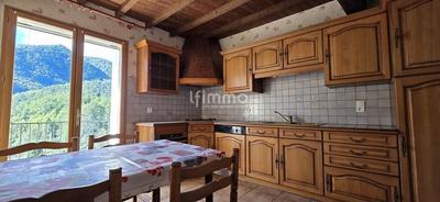 Maison de village - 94 m² - 4 pièces