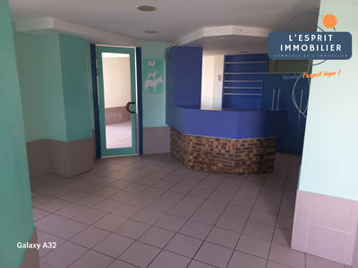 Local commercial - 290 m² - 12 pièces