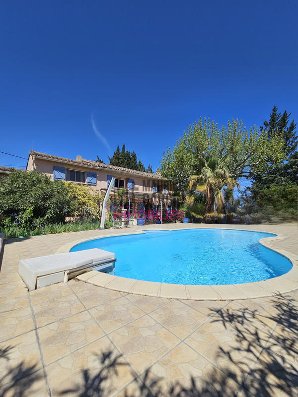 Maison - 155 m² - 5 pièces