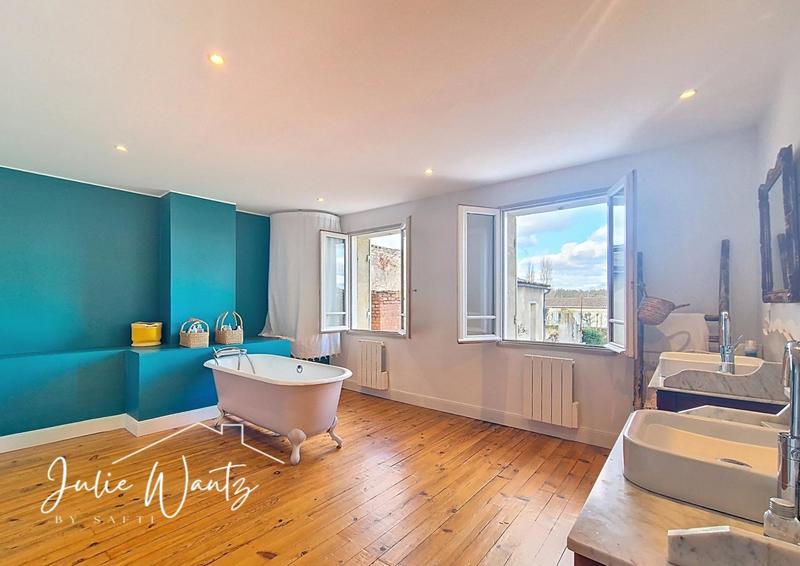 Maison - 170 m² - 6 pièces