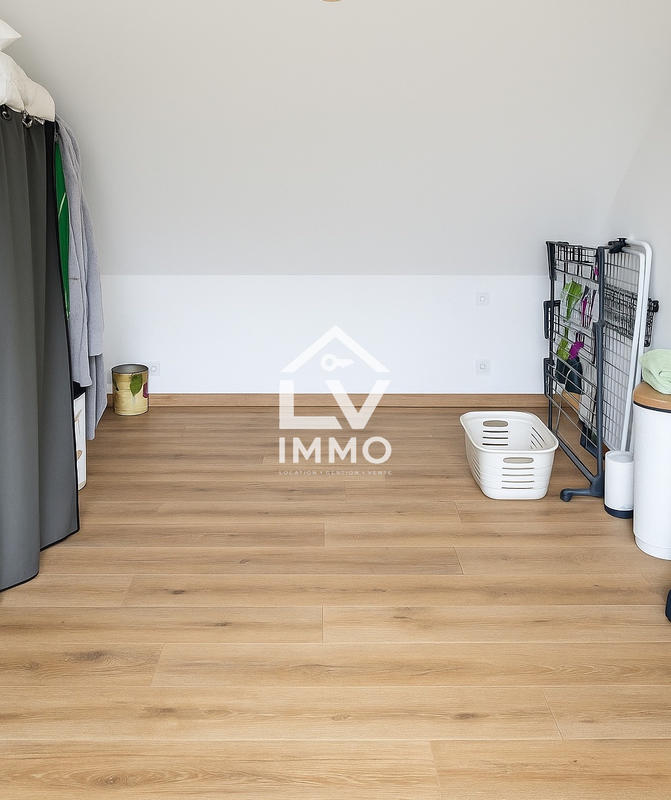 Maison - 210 m² - 4 pièces